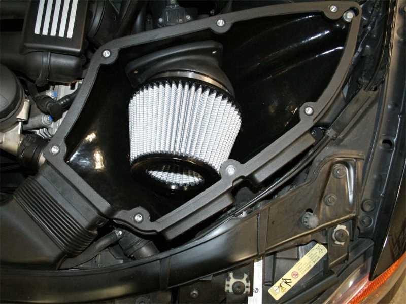 Magnum FORCE Stage-2 Si Pro DRY S Air Intake System 51-81012-B